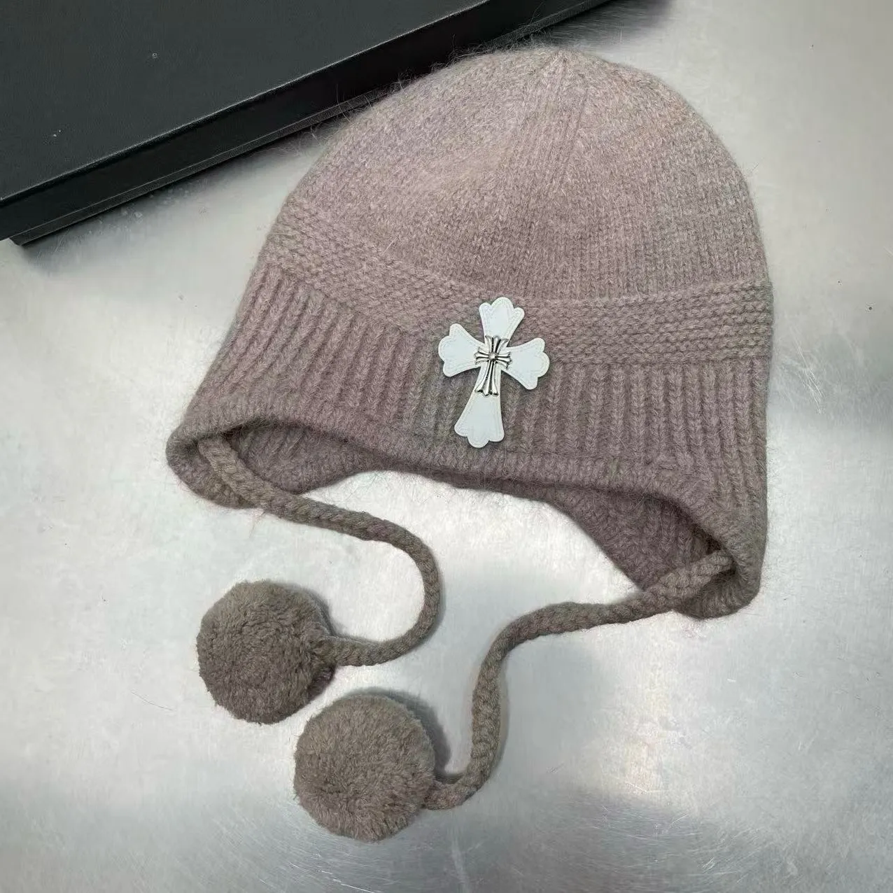 Crow heart thunder hat ear protection hat